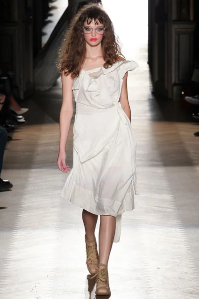 Look 5